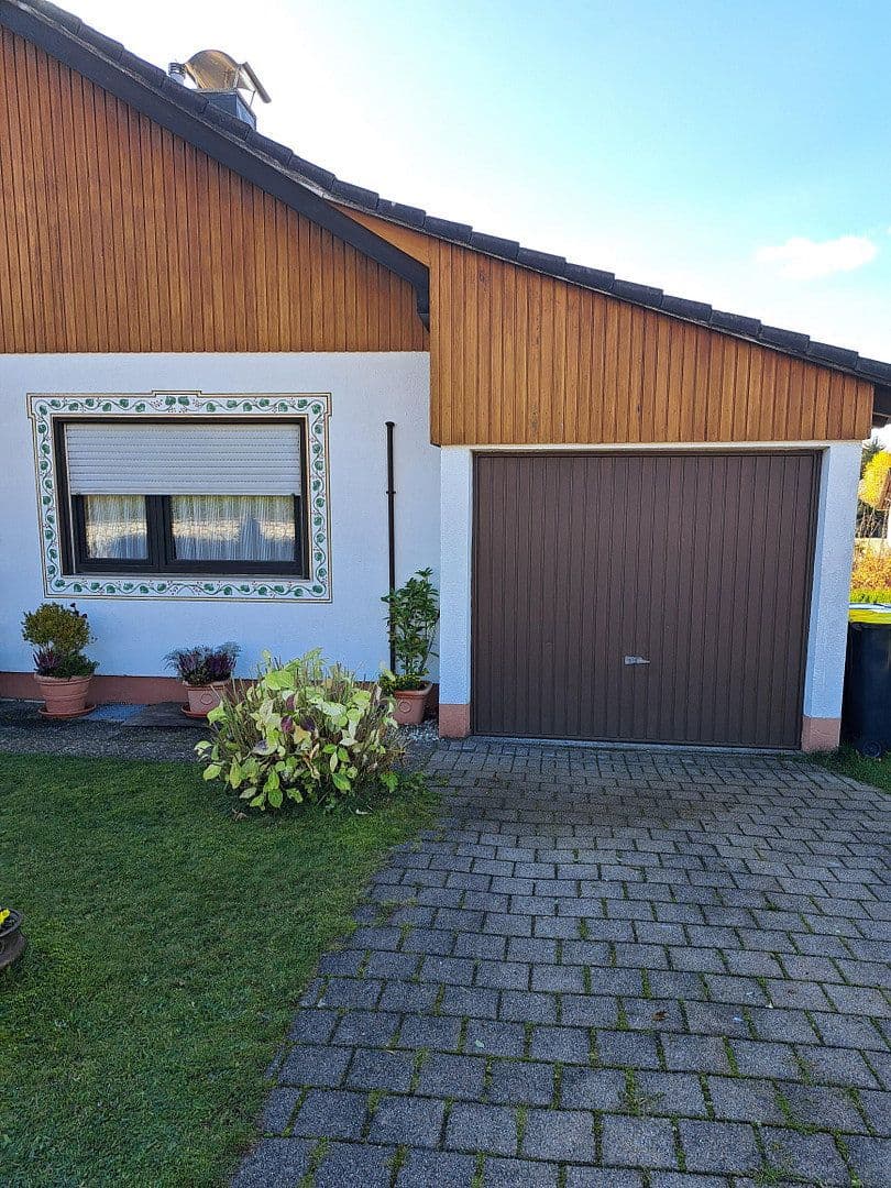 Predaj domu 330 m², pozemek 840 m², Lärchenweg 5, Schluchsee, Bádensko-Wurttembersko Predaj domu 330 m², pozemek 840 m², Lärchenweg 5, Schluchsee, Bádensko-Wurttembersko