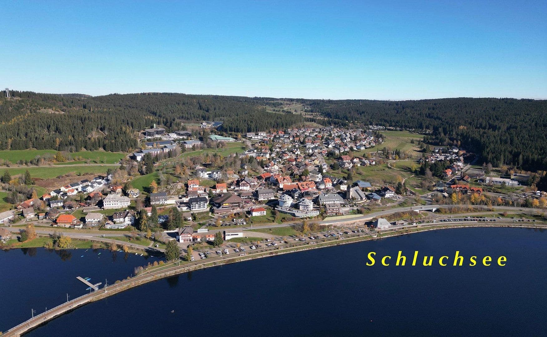 Predaj domu 330 m², pozemek 840 m², Lärchenweg 5, Schluchsee, Bádensko-Wurttembersko Predaj domu 330 m², pozemek 840 m², Lärchenweg 5, Schluchsee, Bádensko-Wurttembersko