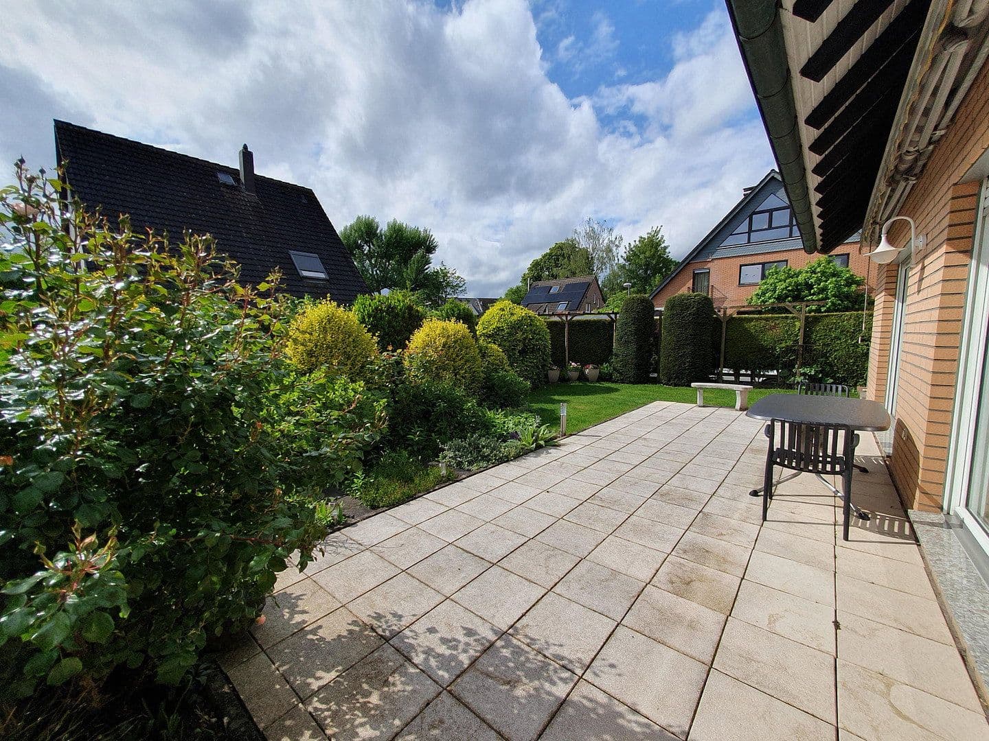 Predaj domu 220 m², pozemek 484 m², Ratingen, Severné Porýnie - Westfálsko Predaj domu 220 m², pozemek 484 m², Ratingen, Severné Porýnie - Westfálsko