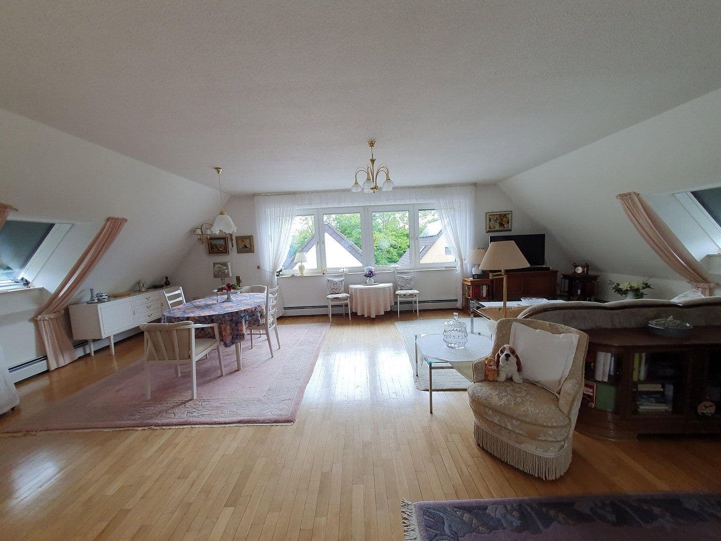 Predaj domu 220 m², pozemek 484 m², Ratingen, Severné Porýnie - Westfálsko Predaj domu 220 m², pozemek 484 m², Ratingen, Severné Porýnie - Westfálsko