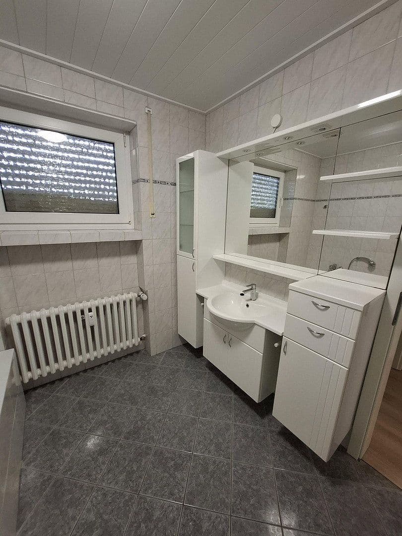 Prenájom bytu 4-izbový 114 m², Bad Hersfeld, Hesensko Prenájom bytu 4-izbový 114 m², Bad Hersfeld, Hesensko
