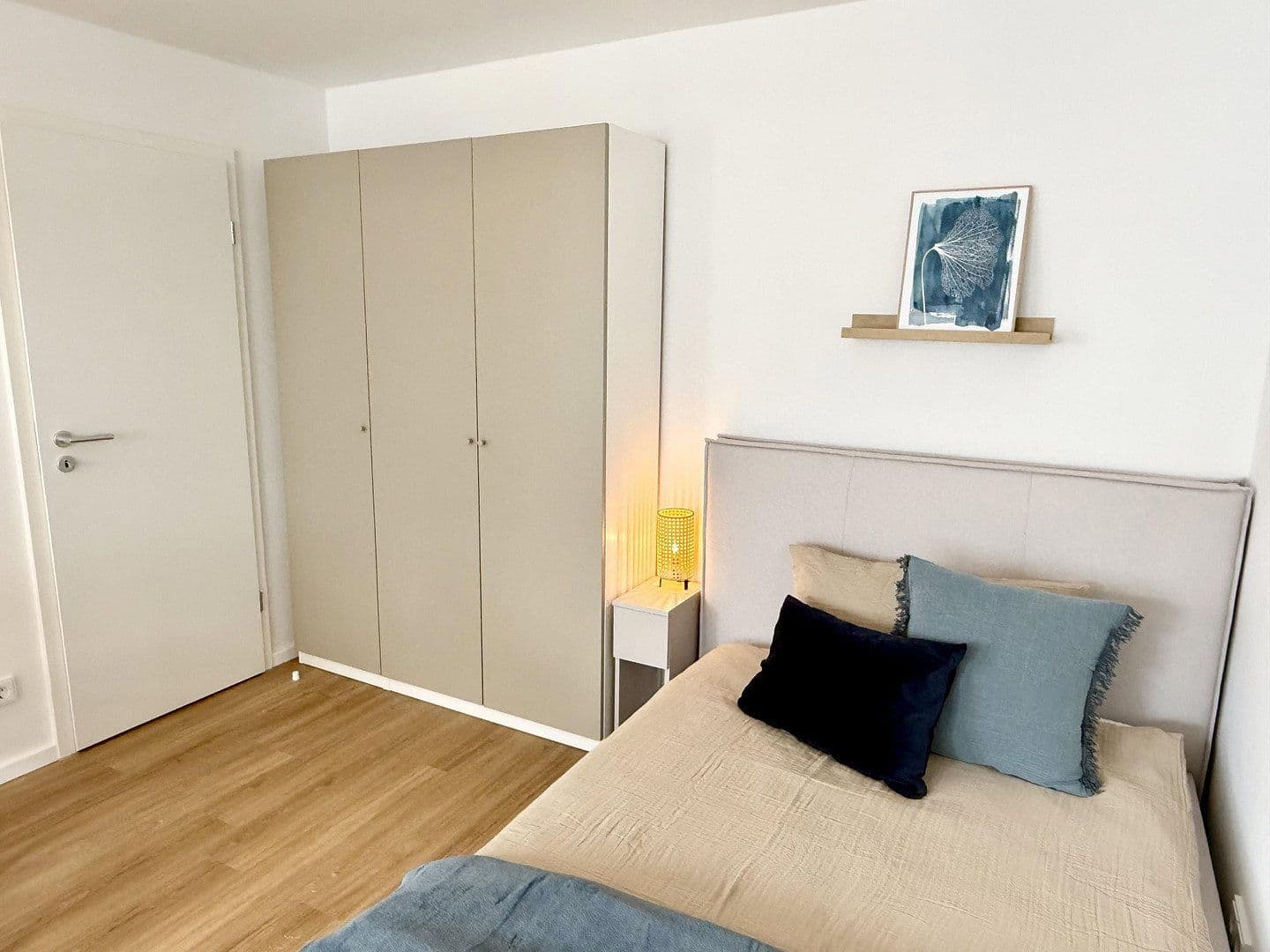 Prenájom bytu 1-izbový 30 m², München, Bavorsko Prenájom bytu 1-izbový 30 m², München, Bavorsko