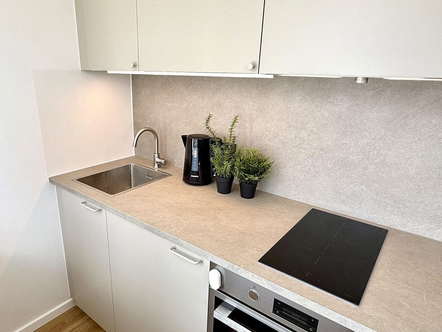 Prenájom bytu 1-izbový 30 m², München, Bavorsko Prenájom bytu 1-izbový 30 m², München, Bavorsko