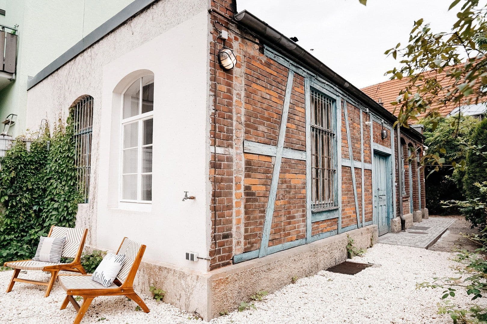 Prenájom bytu 2-izbový 93 m², Esslingen am Neckar, Bádensko-Wurttembersko Prenájom bytu 2-izbový 93 m², Esslingen am Neckar, Bádensko-Wurttembersko