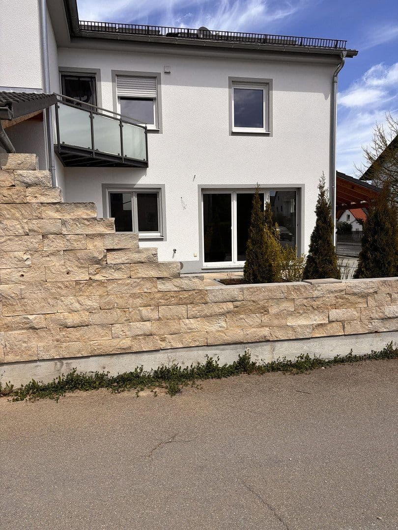 Prenájom domu 120 m², pozemek 200 m², Bauernstr. 18b, Aresing, Bavorsko Prenájom domu 120 m², pozemek 200 m², Bauernstr. 18b, Aresing, Bavorsko