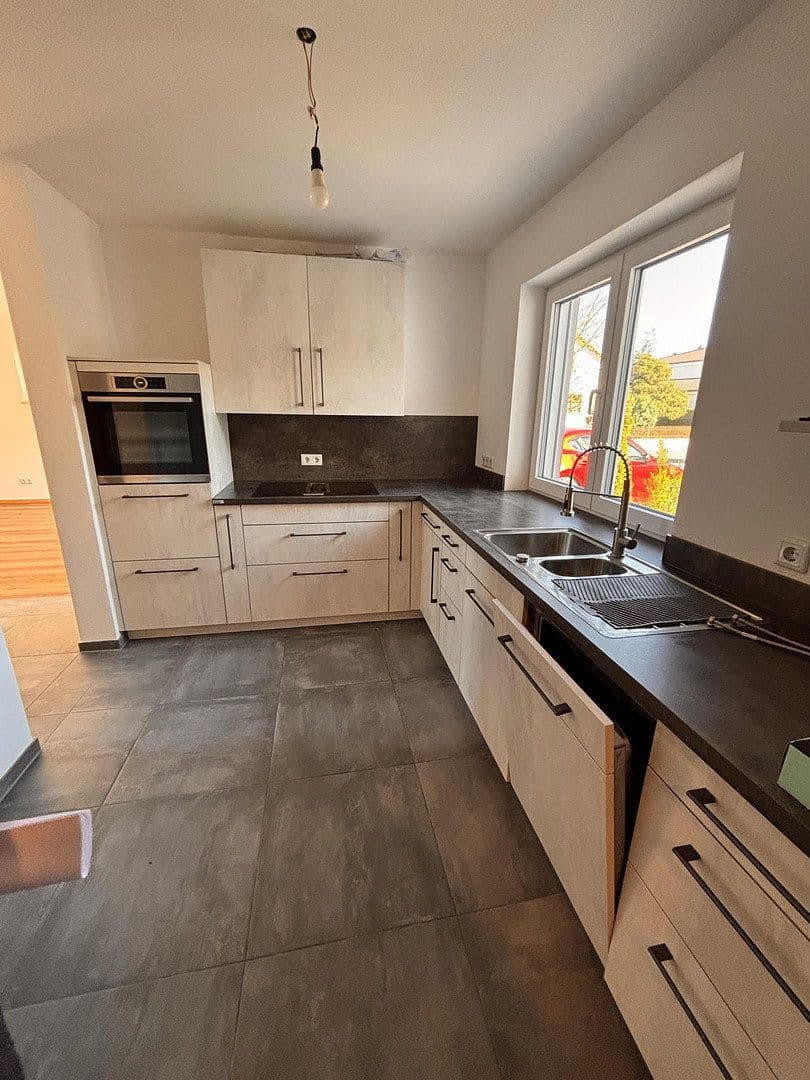 Prenájom domu 120 m², pozemek 200 m², Bauernstr. 18b, Aresing, Bavorsko Prenájom domu 120 m², pozemek 200 m², Bauernstr. 18b, Aresing, Bavorsko