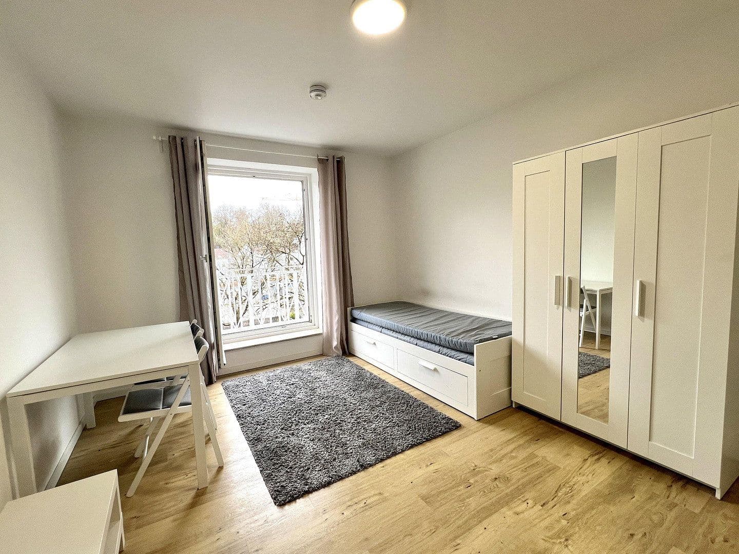 Prenájom bytu 1-izbový 22 m², Falkenstr.33, München, Bavorsko Prenájom bytu 1-izbový 22 m², Falkenstr.33, München, Bavorsko
