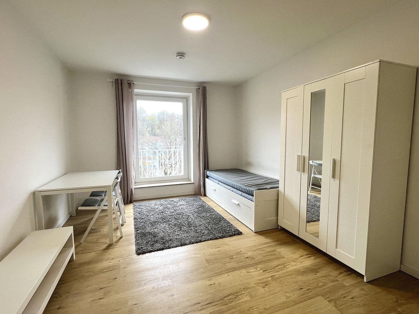 Prenájom bytu 1-izbový 22 m², Falkenstr.33, München, Bavorsko Prenájom bytu 1-izbový 22 m², Falkenstr.33, München, Bavorsko