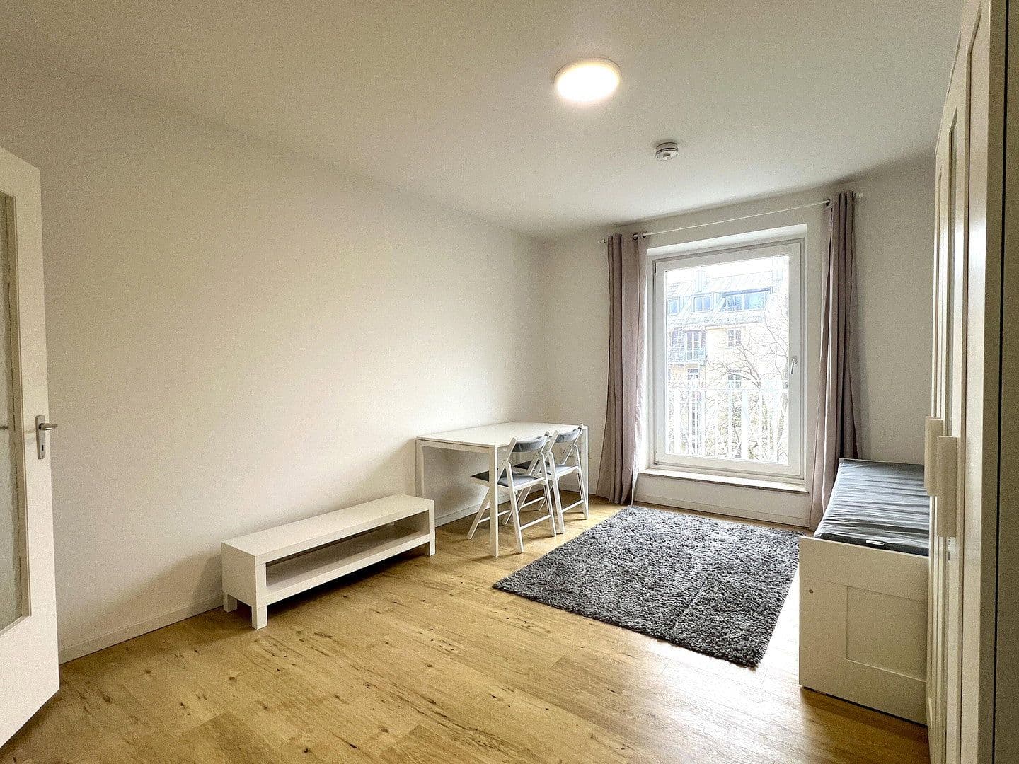 Prenájom bytu 1-izbový 22 m², Falkenstr.33, München, Bavorsko Prenájom bytu 1-izbový 22 m², Falkenstr.33, München, Bavorsko