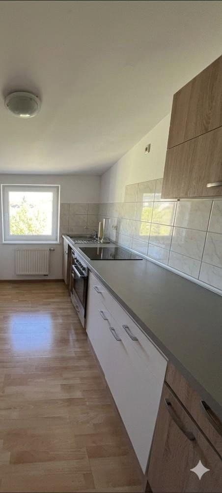 Prenájom bytu 5-izbový 105 m², Kaakstraße 21, Wilhelmshaven, Dolné Sasko Prenájom bytu 5-izbový 105 m², Kaakstraße 21, Wilhelmshaven, Dolné Sasko