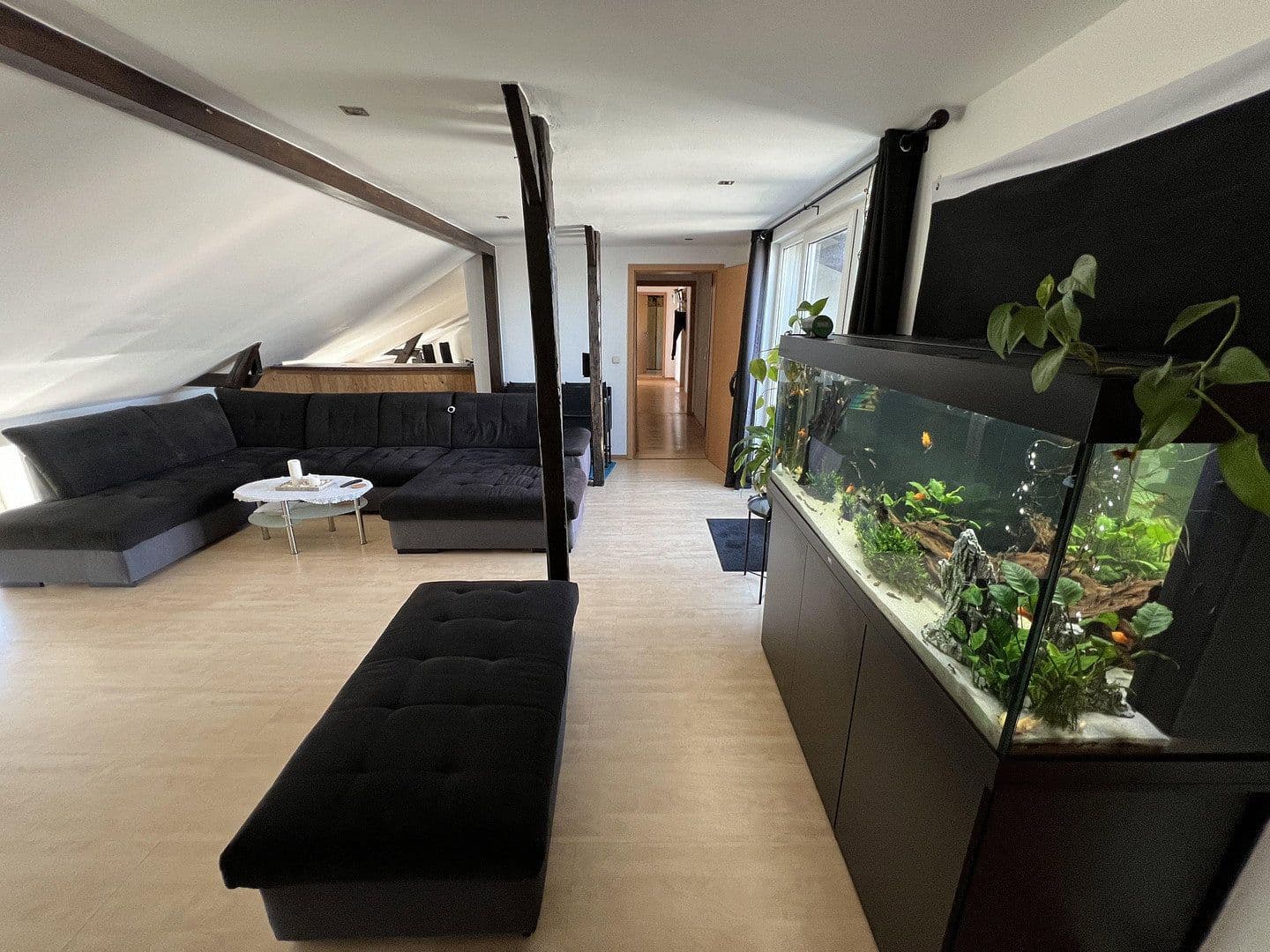 Prenájom bytu 5-izbový 105 m², Kaakstraße 21, Wilhelmshaven, Dolné Sasko Prenájom bytu 5-izbový 105 m², Kaakstraße 21, Wilhelmshaven, Dolné Sasko