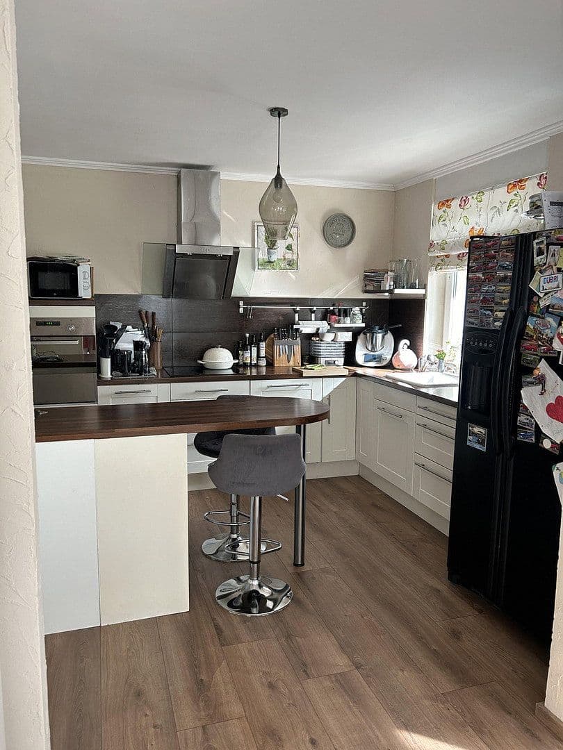 Predaj domu 124 m², pozemek 555 m², Sehnde, Dolné Sasko Predaj domu 124 m², pozemek 555 m², Sehnde, Dolné Sasko