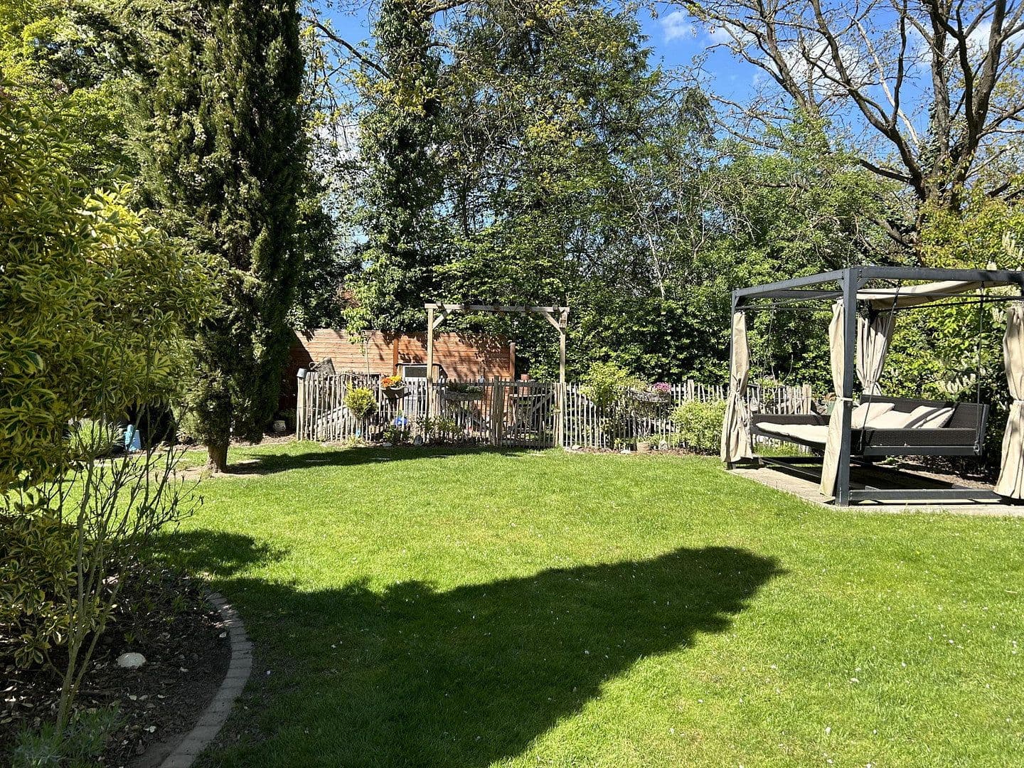 Predaj domu 124 m², pozemek 555 m², Sehnde, Dolné Sasko Predaj domu 124 m², pozemek 555 m², Sehnde, Dolné Sasko
