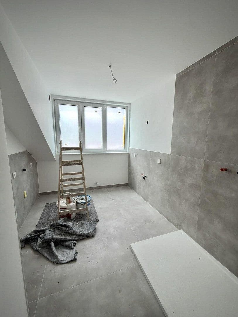 Prenájom bytu 3-izbový 85 m², Neulußheim, Bádensko-Wurttembersko Prenájom bytu 3-izbový 85 m², Neulußheim, Bádensko-Wurttembersko