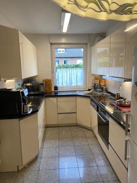 Predaj domu 145 m², pozemek 159 m², Ratingen, Severné Porýnie - Westfálsko Predaj domu 145 m², pozemek 159 m², Ratingen, Severné Porýnie - Westfálsko