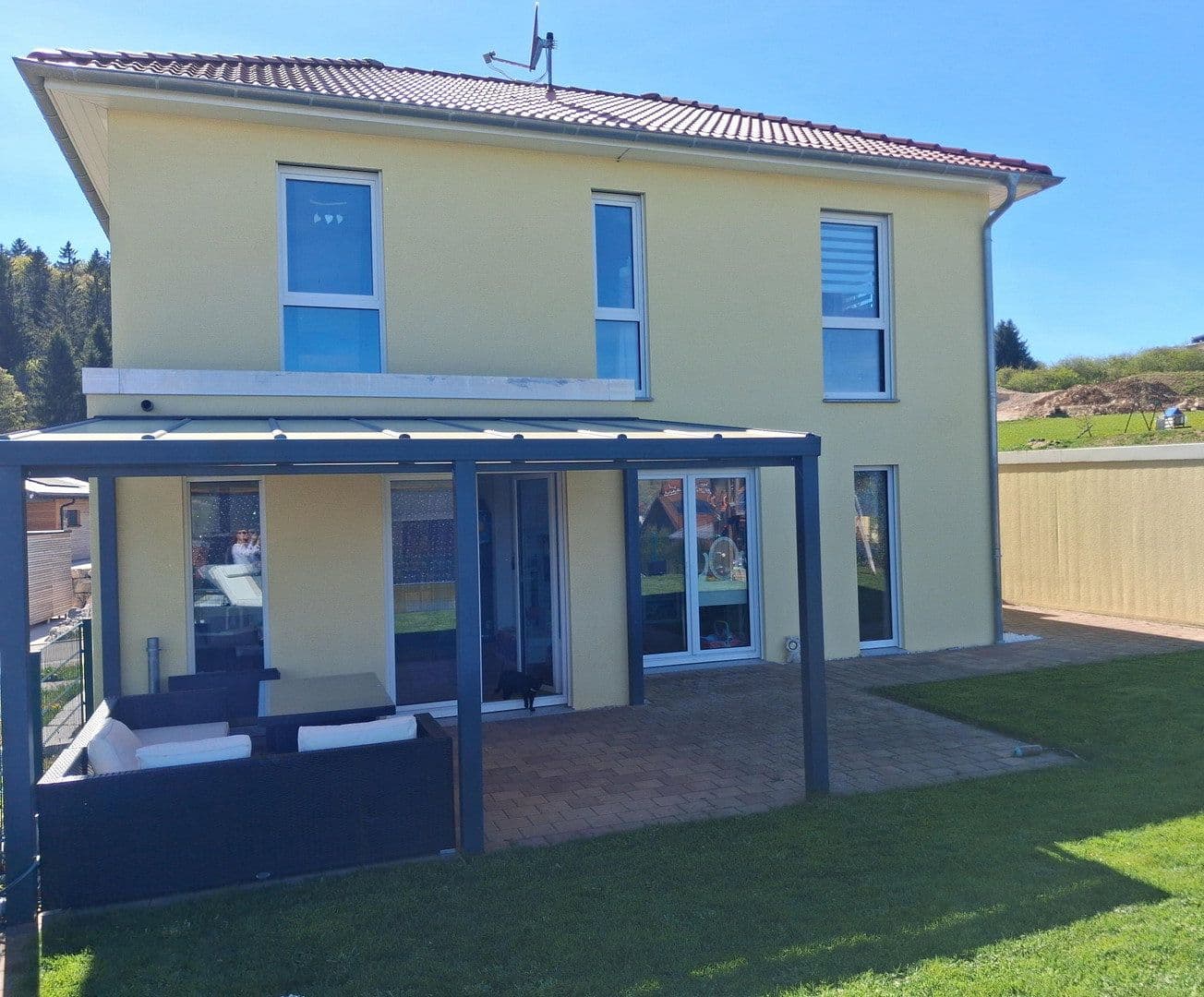 Predaj domu 141 m², pozemek 739 m², Obernheim, Bádensko-Wurttembersko Predaj domu 141 m², pozemek 739 m², Obernheim, Bádensko-Wurttembersko