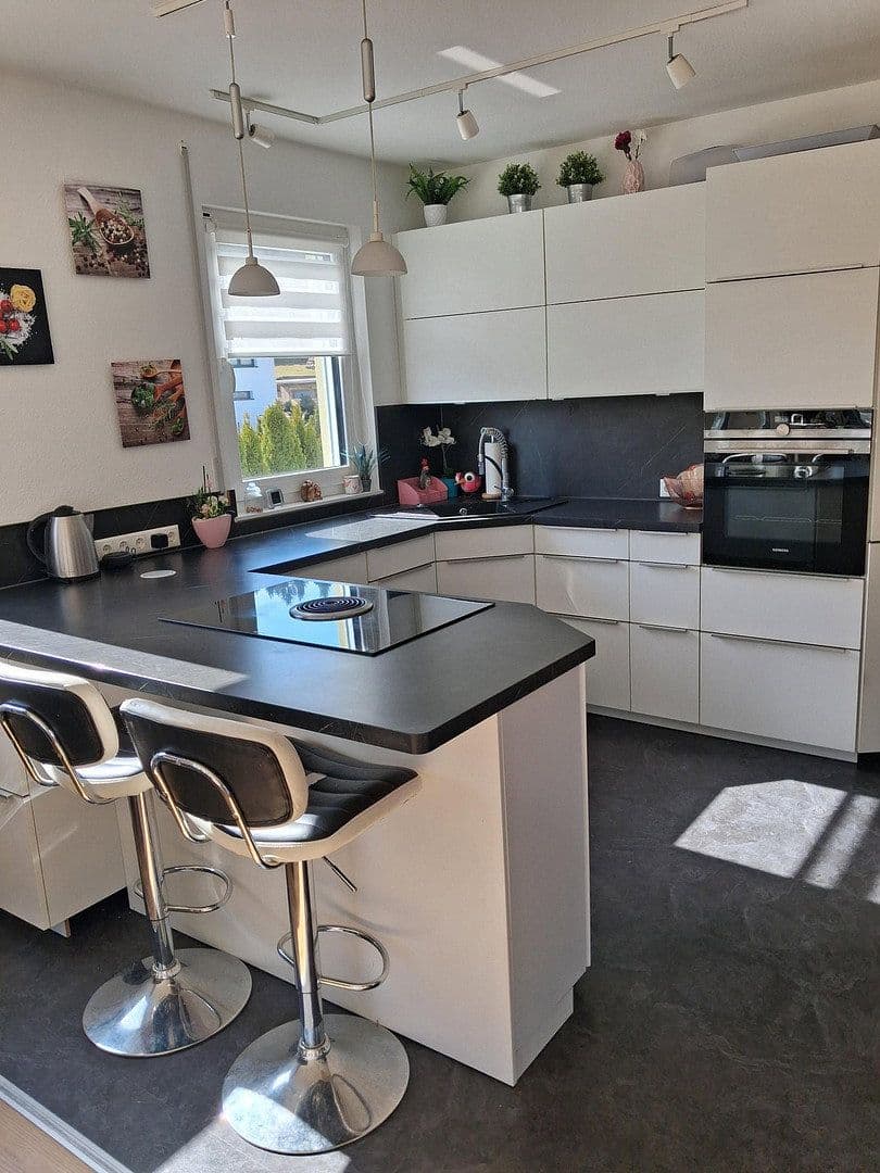 Predaj domu 141 m², pozemek 739 m², Obernheim, Bádensko-Wurttembersko Predaj domu 141 m², pozemek 739 m², Obernheim, Bádensko-Wurttembersko
