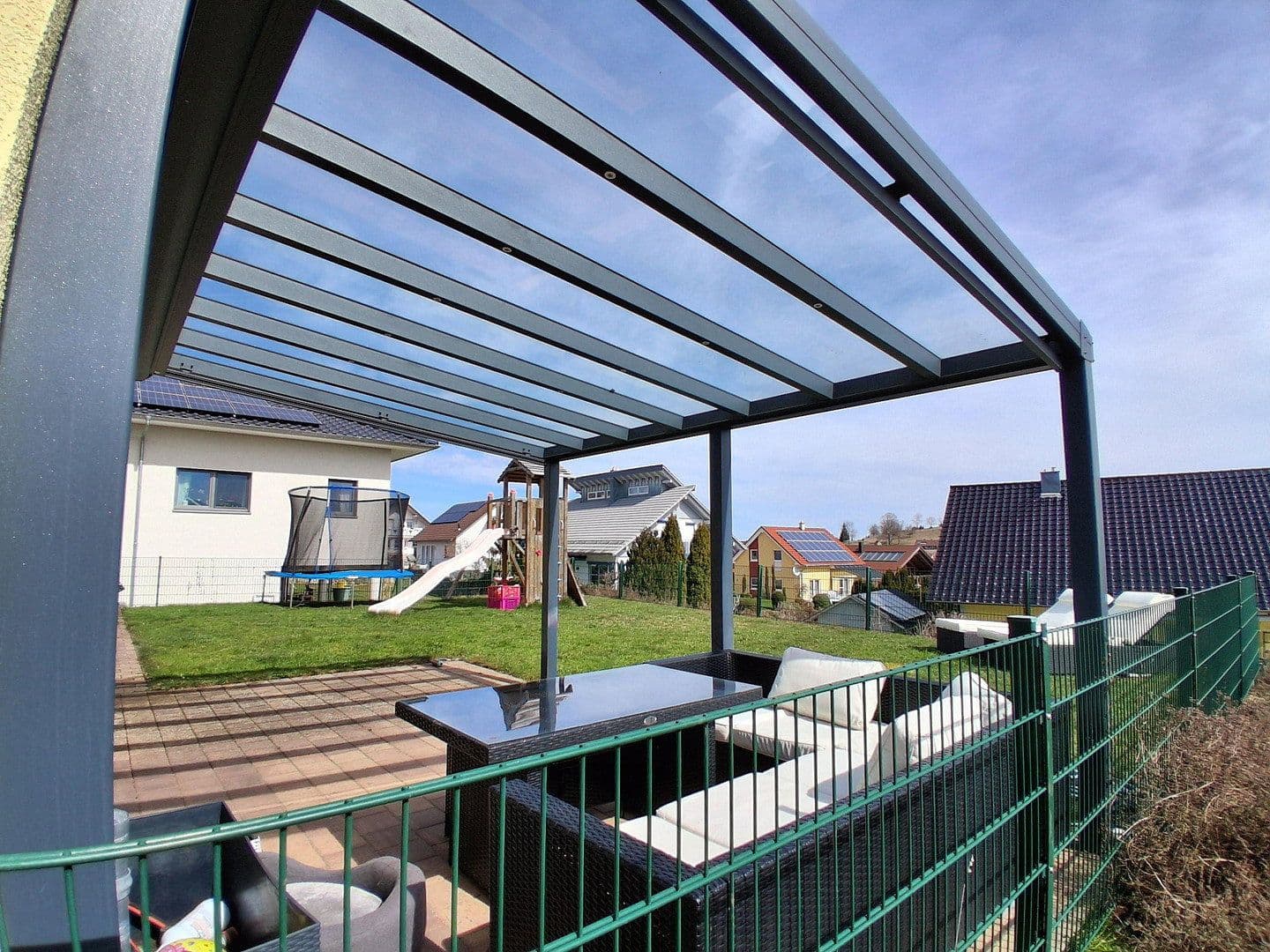 Predaj domu 141 m², pozemek 739 m², Obernheim, Bádensko-Wurttembersko Predaj domu 141 m², pozemek 739 m², Obernheim, Bádensko-Wurttembersko