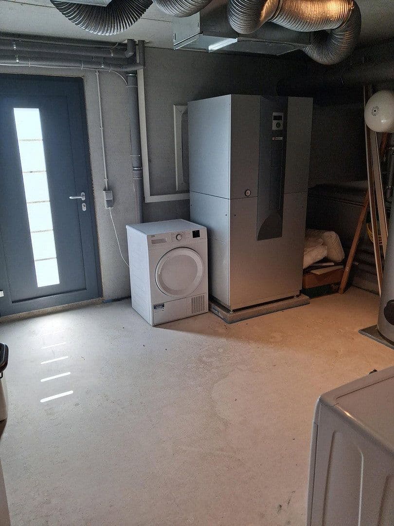 Predaj domu 141 m², pozemek 739 m², Obernheim, Bádensko-Wurttembersko Predaj domu 141 m², pozemek 739 m², Obernheim, Bádensko-Wurttembersko