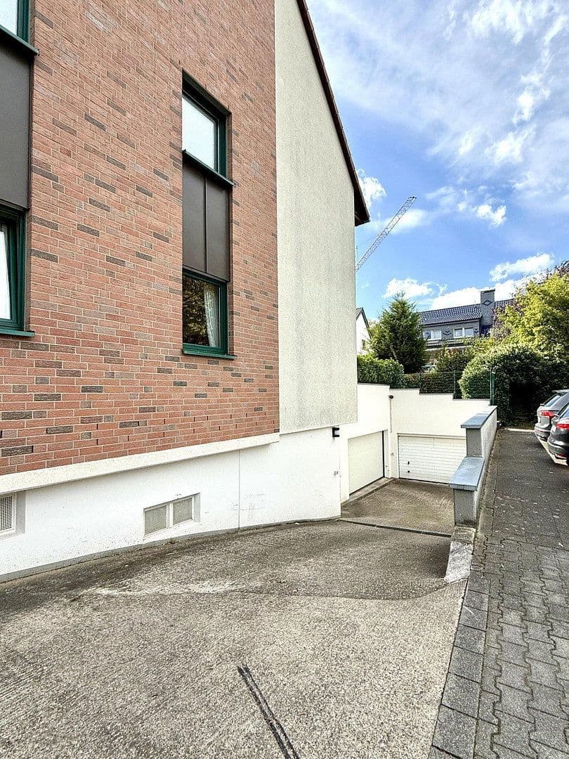 Prenájom bytu 3-izbový 88 m², Düsseldorf, Severné Porýnie - Westfálsko Prenájom bytu 3-izbový 88 m², Düsseldorf, Severné Porýnie - Westfálsko