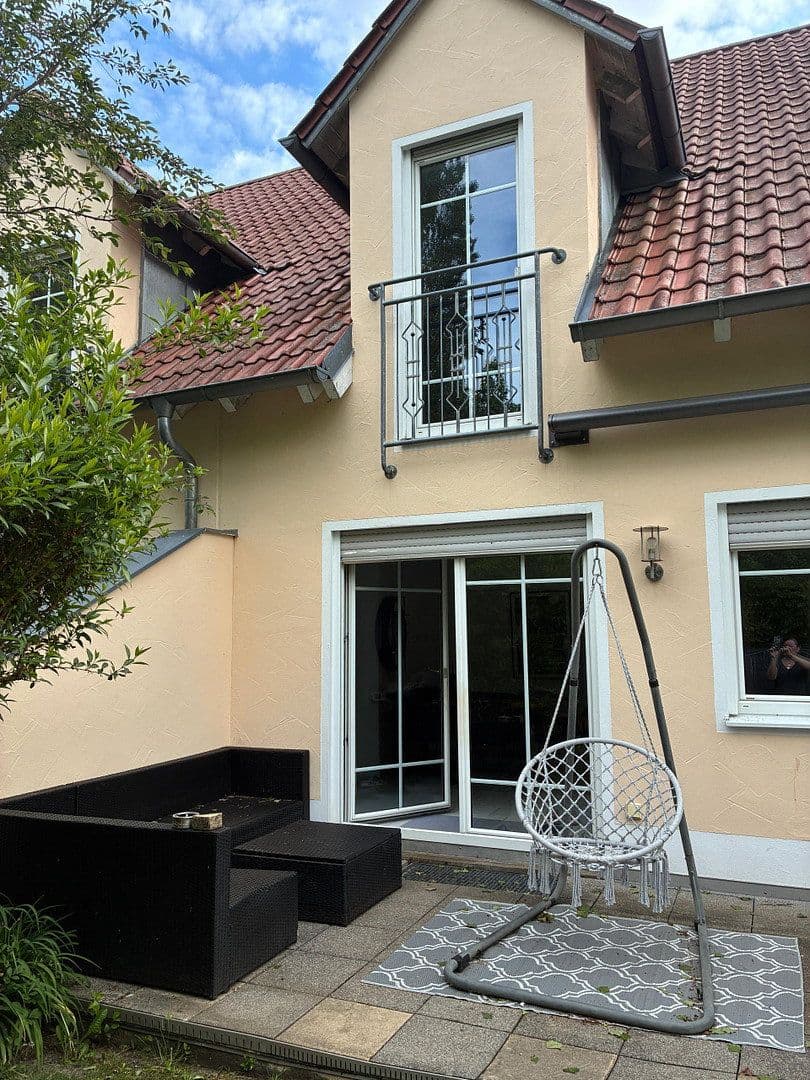 Prenájom domu 145 m², pozemek 264 m², Am Fohlenhof 26a, Geisenfeld, Bavorsko Prenájom domu 145 m², pozemek 264 m², Am Fohlenhof 26a, Geisenfeld, Bavorsko
