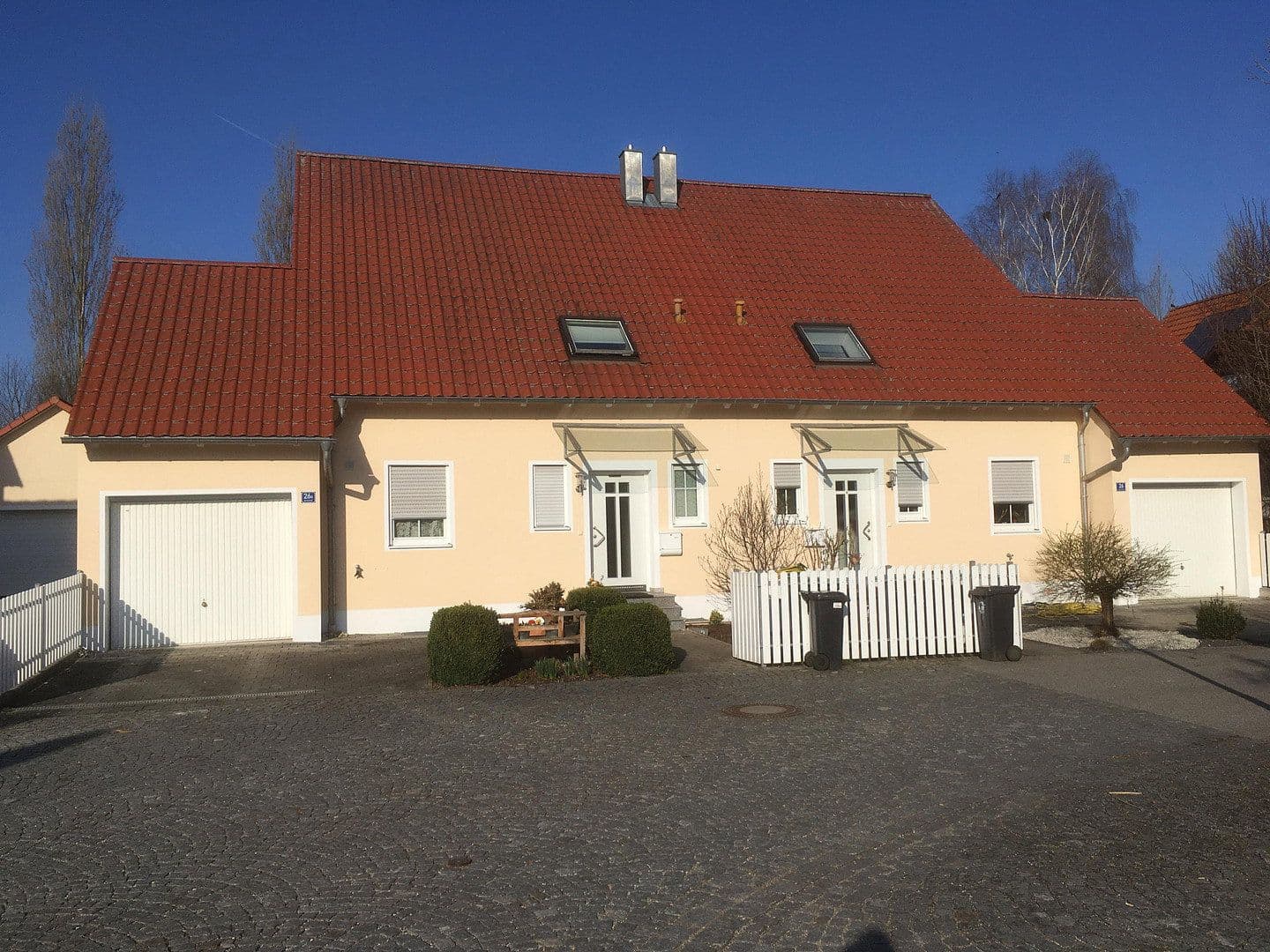 Prenájom domu 145 m², pozemek 264 m², Am Fohlenhof 26a, Geisenfeld, Bavorsko Prenájom domu 145 m², pozemek 264 m², Am Fohlenhof 26a, Geisenfeld, Bavorsko