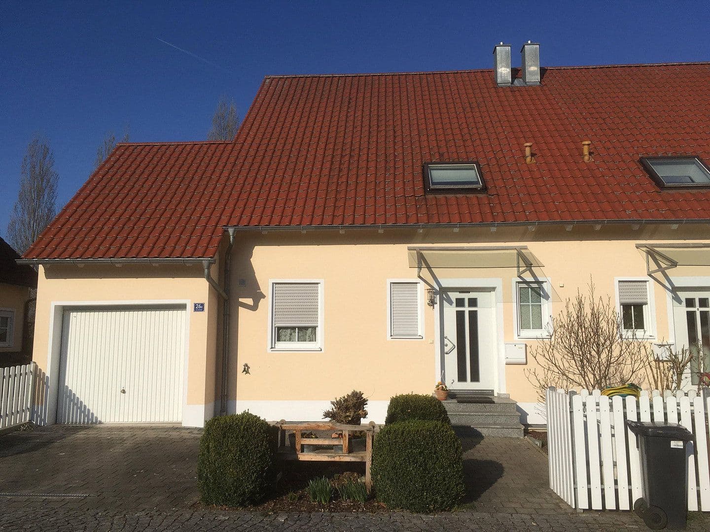 Prenájom domu 145 m², pozemek 264 m², Am Fohlenhof 26a, Geisenfeld, Bavorsko Prenájom domu 145 m², pozemek 264 m², Am Fohlenhof 26a, Geisenfeld, Bavorsko