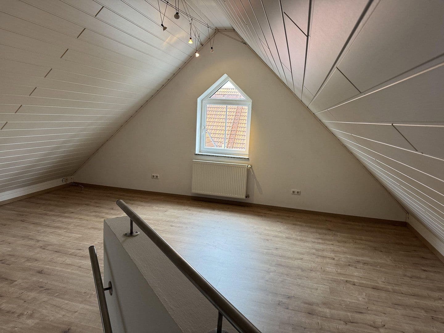 Prenájom domu 145 m², pozemek 264 m², Am Fohlenhof 26a, Geisenfeld, Bavorsko Prenájom domu 145 m², pozemek 264 m², Am Fohlenhof 26a, Geisenfeld, Bavorsko