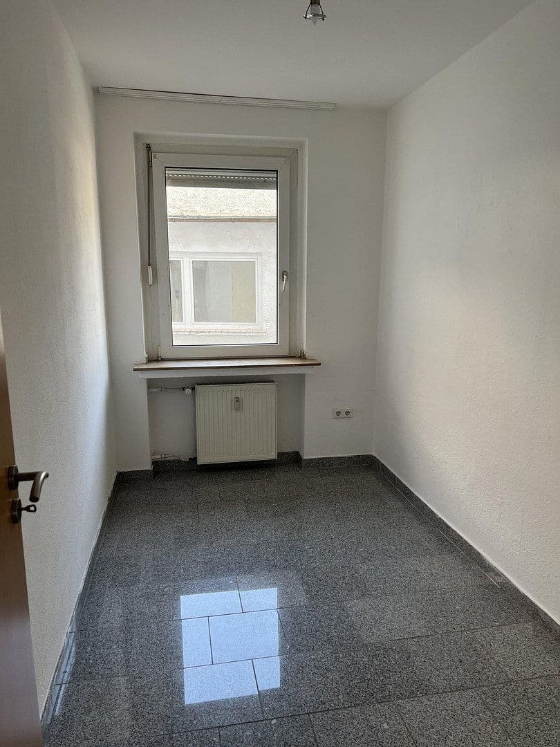 Prenájom bytu 4-izbový 80 m², Hagen, Severné Porýnie - Westfálsko Prenájom bytu 4-izbový 80 m², Hagen, Severné Porýnie - Westfálsko