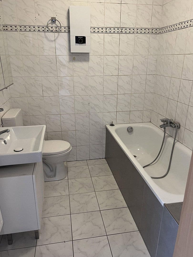 Prenájom bytu 4-izbový 80 m², Hagen, Severné Porýnie - Westfálsko Prenájom bytu 4-izbový 80 m², Hagen, Severné Porýnie - Westfálsko