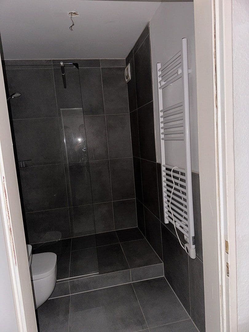Prenájom bytu 2-izbový 46 m², Köln, Severné Porýnie - Westfálsko Prenájom bytu 2-izbový 46 m², Köln, Severné Porýnie - Westfálsko