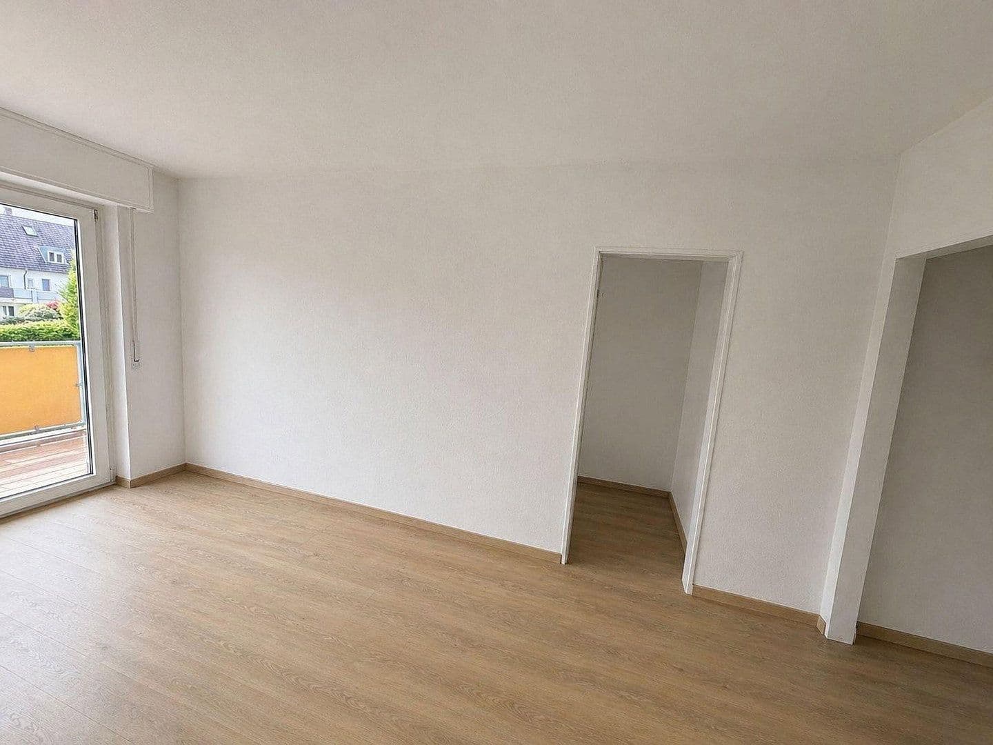 Prenájom bytu 2-izbový 46 m², Köln, Severné Porýnie - Westfálsko Prenájom bytu 2-izbový 46 m², Köln, Severné Porýnie - Westfálsko
