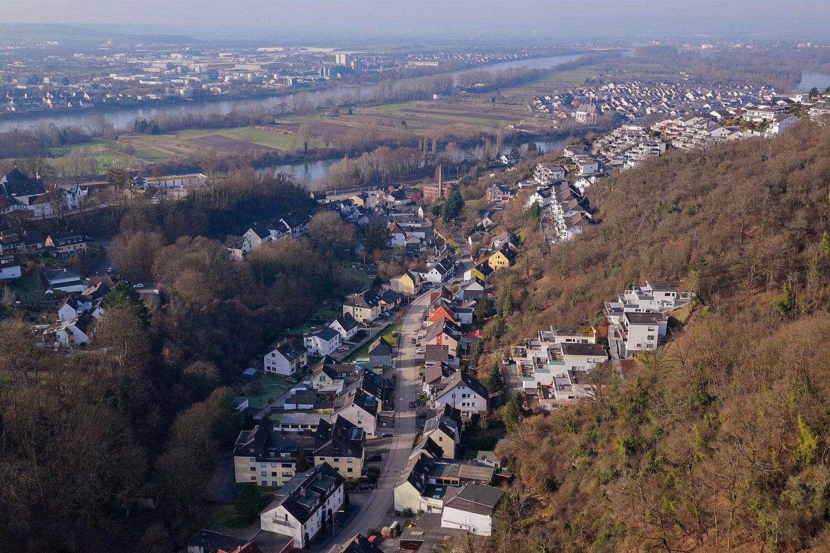 Predaj bytu 4-izbový 124 m², Vallendar, Porýnie-Falcko Predaj bytu 4-izbový 124 m², Vallendar, Porýnie-Falcko