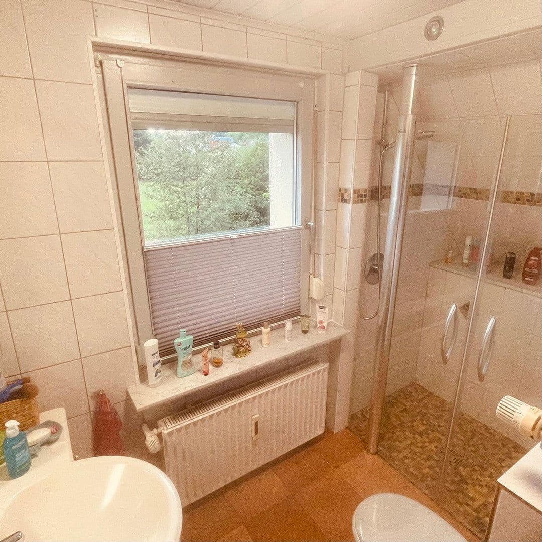 Predaj domu 210 m², pozemek 750 m², Münchhausen, Hesensko Predaj domu 210 m², pozemek 750 m², Münchhausen, Hesensko