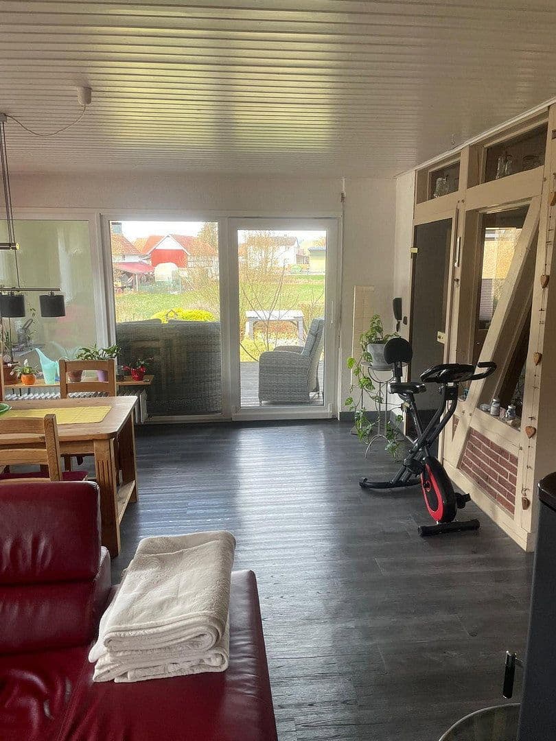 Predaj domu 210 m², pozemek 750 m², Münchhausen, Hesensko Predaj domu 210 m², pozemek 750 m², Münchhausen, Hesensko