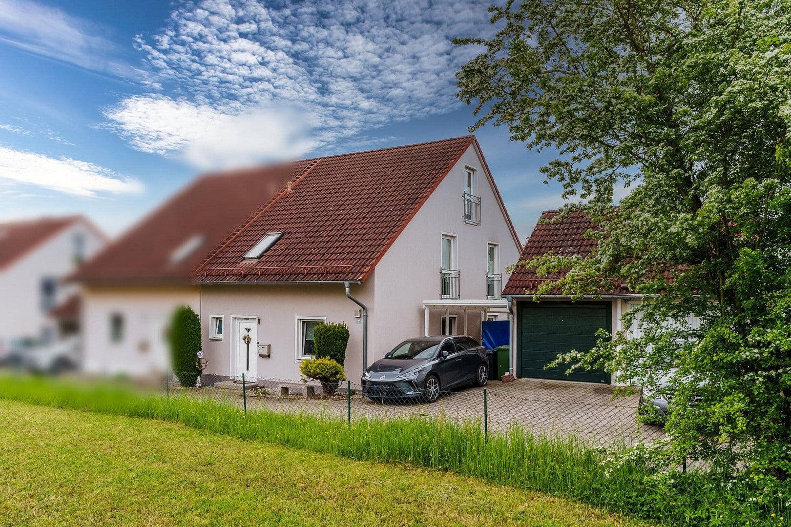 Predaj domu 155 m², pozemek 387 m², Denkendorf, Bavorsko Predaj domu 155 m², pozemek 387 m², Denkendorf, Bavorsko