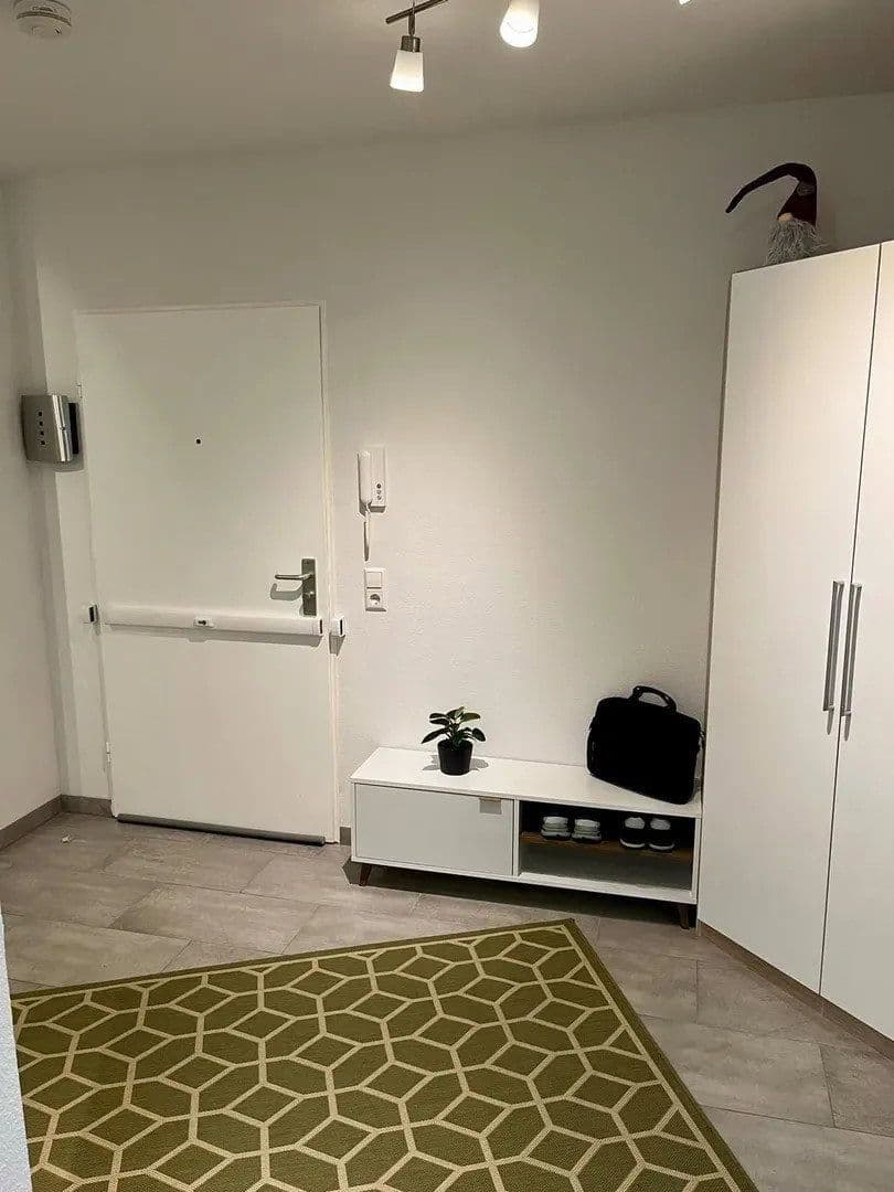 Prenájom bytu 2-izbový 72 m², Karlsruhe, Bádensko-Wurttembersko Prenájom bytu 2-izbový 72 m², Karlsruhe, Bádensko-Wurttembersko
