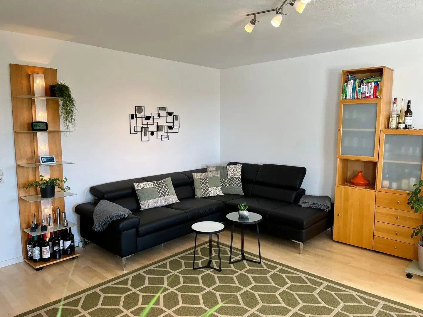 Prenájom bytu 2-izbový 72 m², Karlsruhe, Bádensko-Wurttembersko Prenájom bytu 2-izbový 72 m², Karlsruhe, Bádensko-Wurttembersko