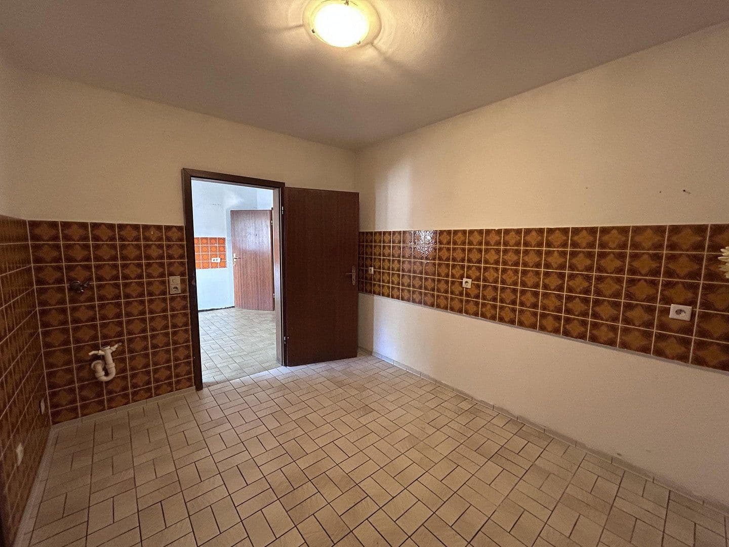 Predaj domu 143 m², pozemek 1.991 m², Ganderkesee, Dolné Sasko Predaj domu 143 m², pozemek 1.991 m², Ganderkesee, Dolné Sasko