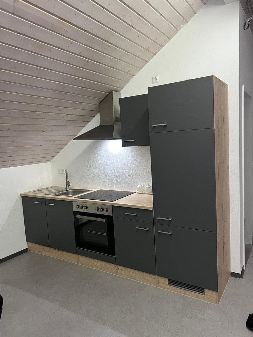 Prenájom bytu 1-izbový 36 m², Eisingen, Bádensko-Wurttembersko Prenájom bytu 1-izbový 36 m², Eisingen, Bádensko-Wurttembersko
