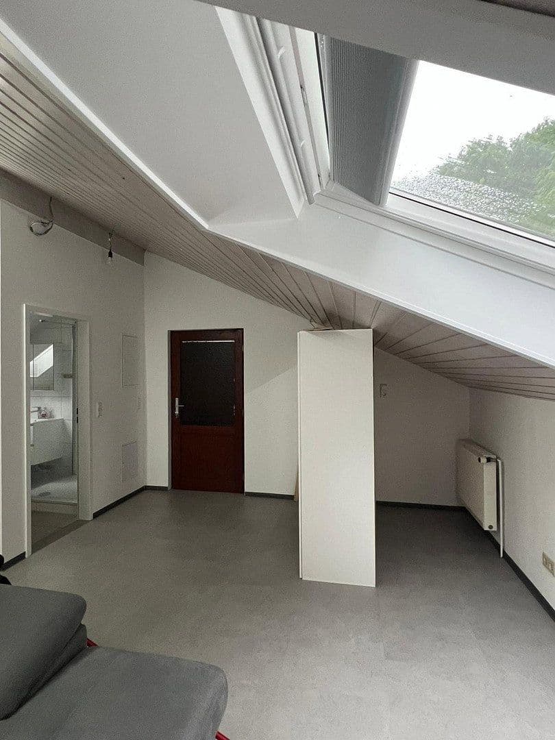 Prenájom bytu 1-izbový 36 m², Eisingen, Bádensko-Wurttembersko Prenájom bytu 1-izbový 36 m², Eisingen, Bádensko-Wurttembersko