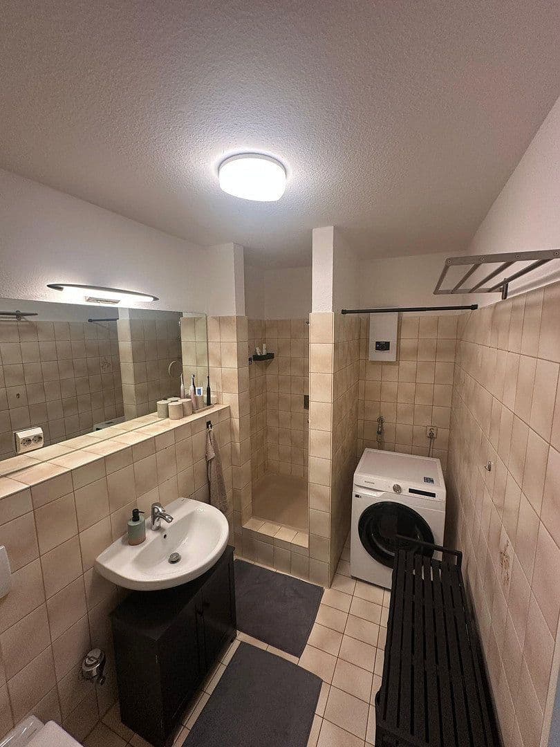 Prenájom bytu 2-izbový 66 m², Riensberger Str. 62, Bremen, Brémy Prenájom bytu 2-izbový 66 m², Riensberger Str. 62, Bremen, Brémy