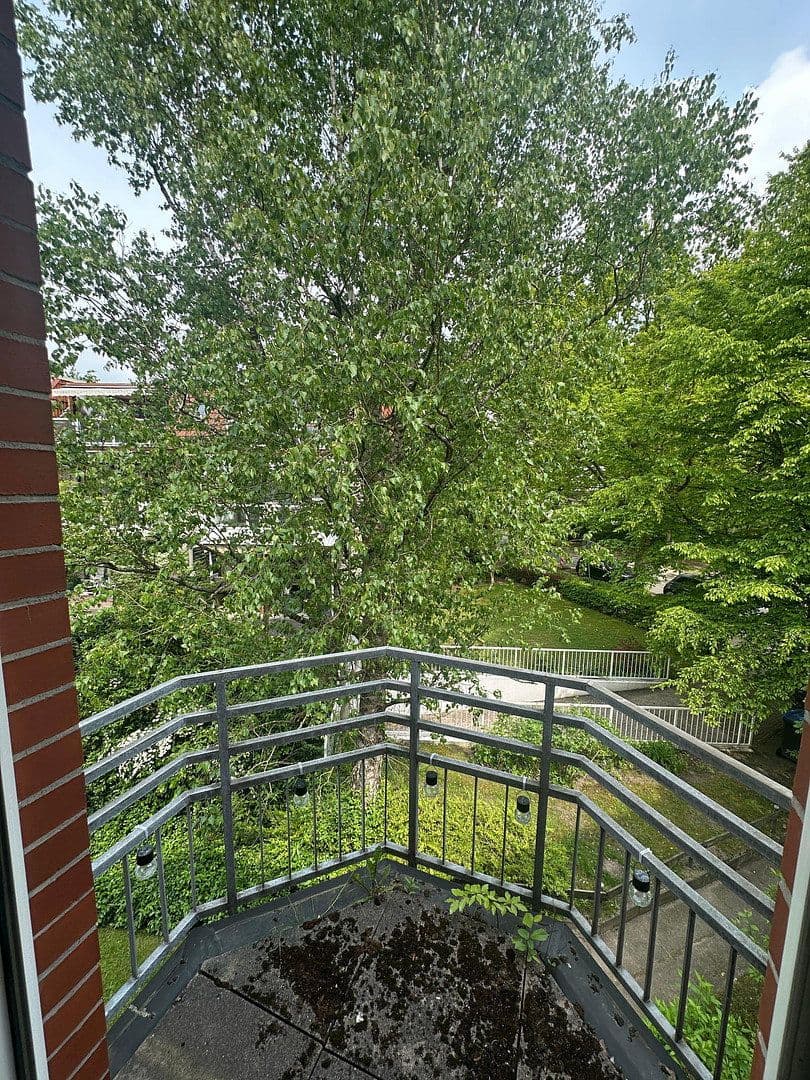 Prenájom bytu 2-izbový 66 m², Riensberger Str. 62, Bremen, Brémy Prenájom bytu 2-izbový 66 m², Riensberger Str. 62, Bremen, Brémy