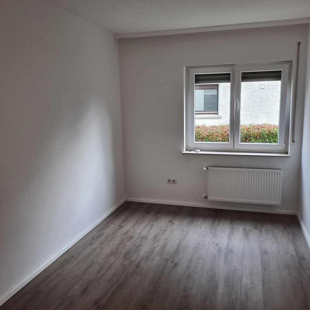 Prenájom bytu 3-izbový 102 m², Sudetendeutschestr. 21, Hanau, Hesensko Prenájom bytu 3-izbový 102 m², Sudetendeutschestr. 21, Hanau, Hesensko