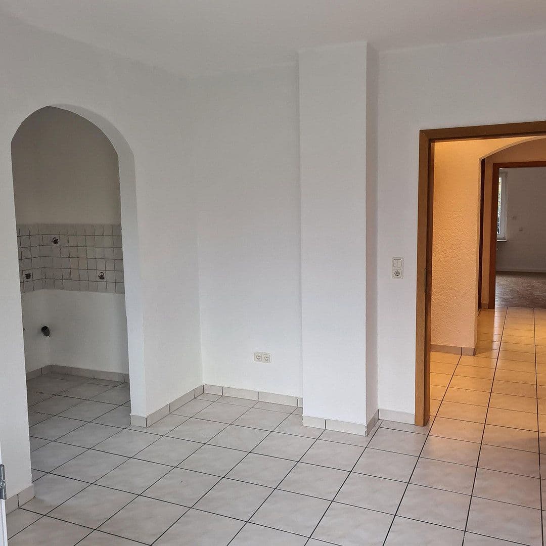 Prenájom bytu 3-izbový 102 m², Sudetendeutschestr. 21, Hanau, Hesensko Prenájom bytu 3-izbový 102 m², Sudetendeutschestr. 21, Hanau, Hesensko