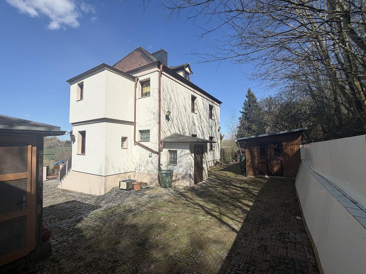 Predaj domu 110 m², pozemek 881 m², Friedhofsweg 7, Naumburg (Saale), Sasko-Anhaltsko Predaj domu 110 m², pozemek 881 m², Friedhofsweg 7, Naumburg (Saale), Sasko-Anhaltsko