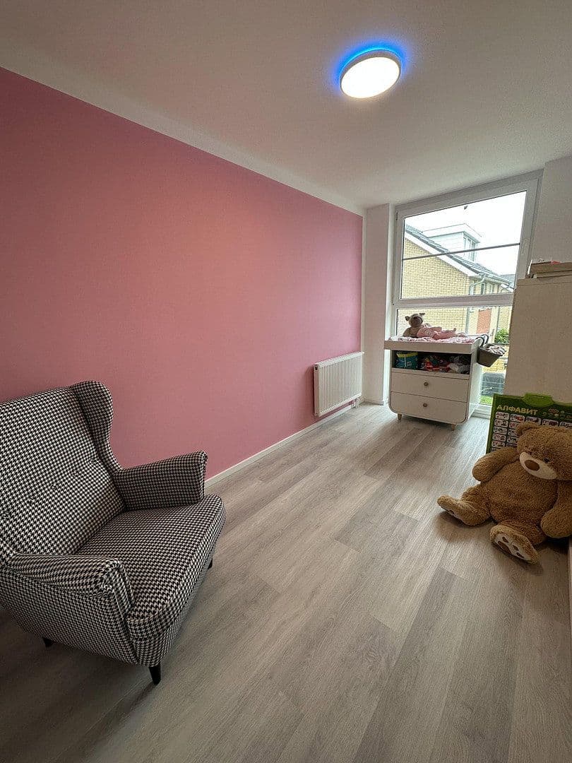Predaj domu 118 m², pozemek 229 m², Blankenfelde-Mahlow, Brandenbursko Predaj domu 118 m², pozemek 229 m², Blankenfelde-Mahlow, Brandenbursko