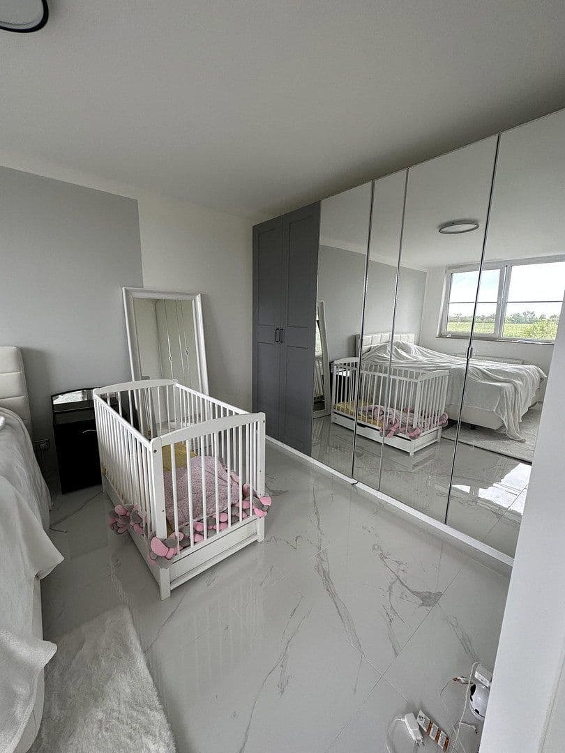 Predaj domu 118 m², pozemek 229 m², Blankenfelde-Mahlow, Brandenbursko Predaj domu 118 m², pozemek 229 m², Blankenfelde-Mahlow, Brandenbursko