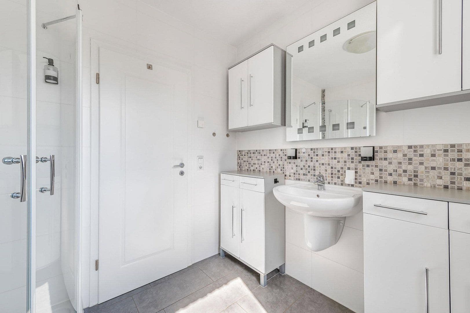 Predaj domu 147 m², pozemek 1.034 m², Berlin, Berlín Predaj domu 147 m², pozemek 1.034 m², Berlin, Berlín
