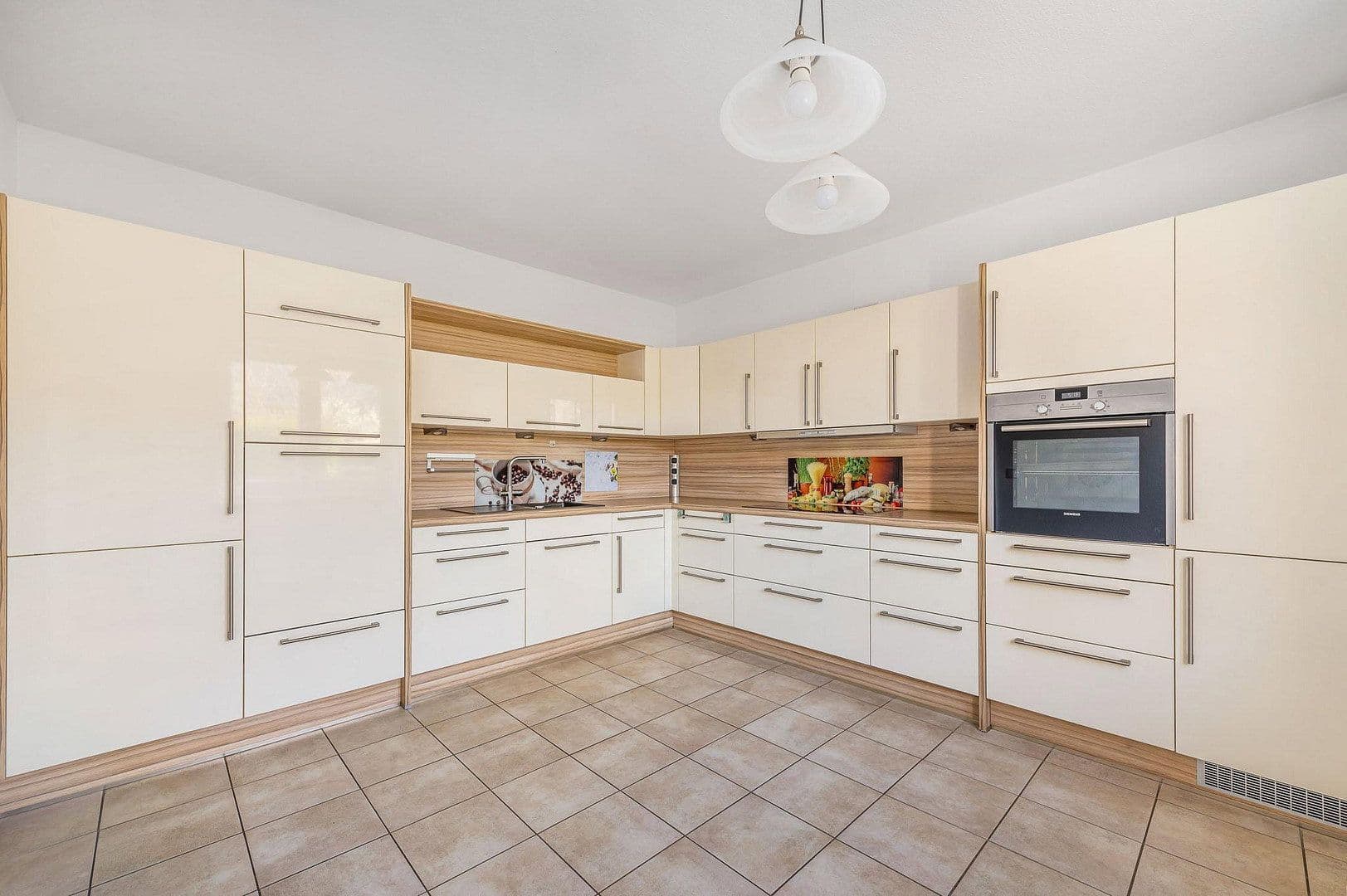 Predaj domu 147 m², pozemek 1.034 m², Berlin, Berlín Predaj domu 147 m², pozemek 1.034 m², Berlin, Berlín
